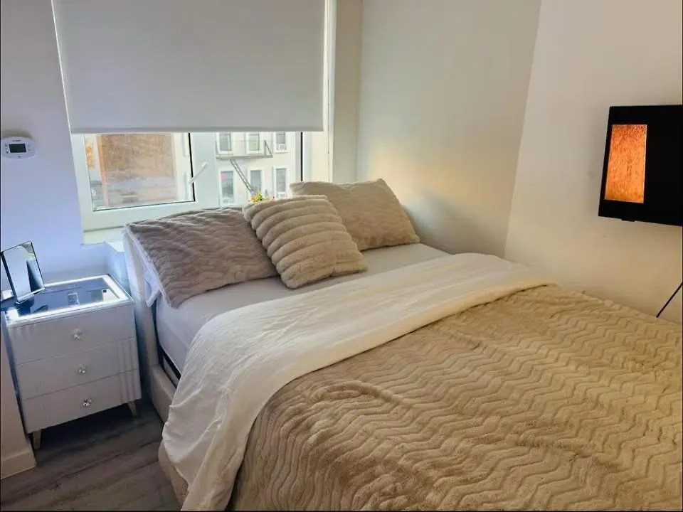 New Bright & Modern 4Bd 2Ba Apartment W Doorman, Gym, Lounge, Near West Harlem New York